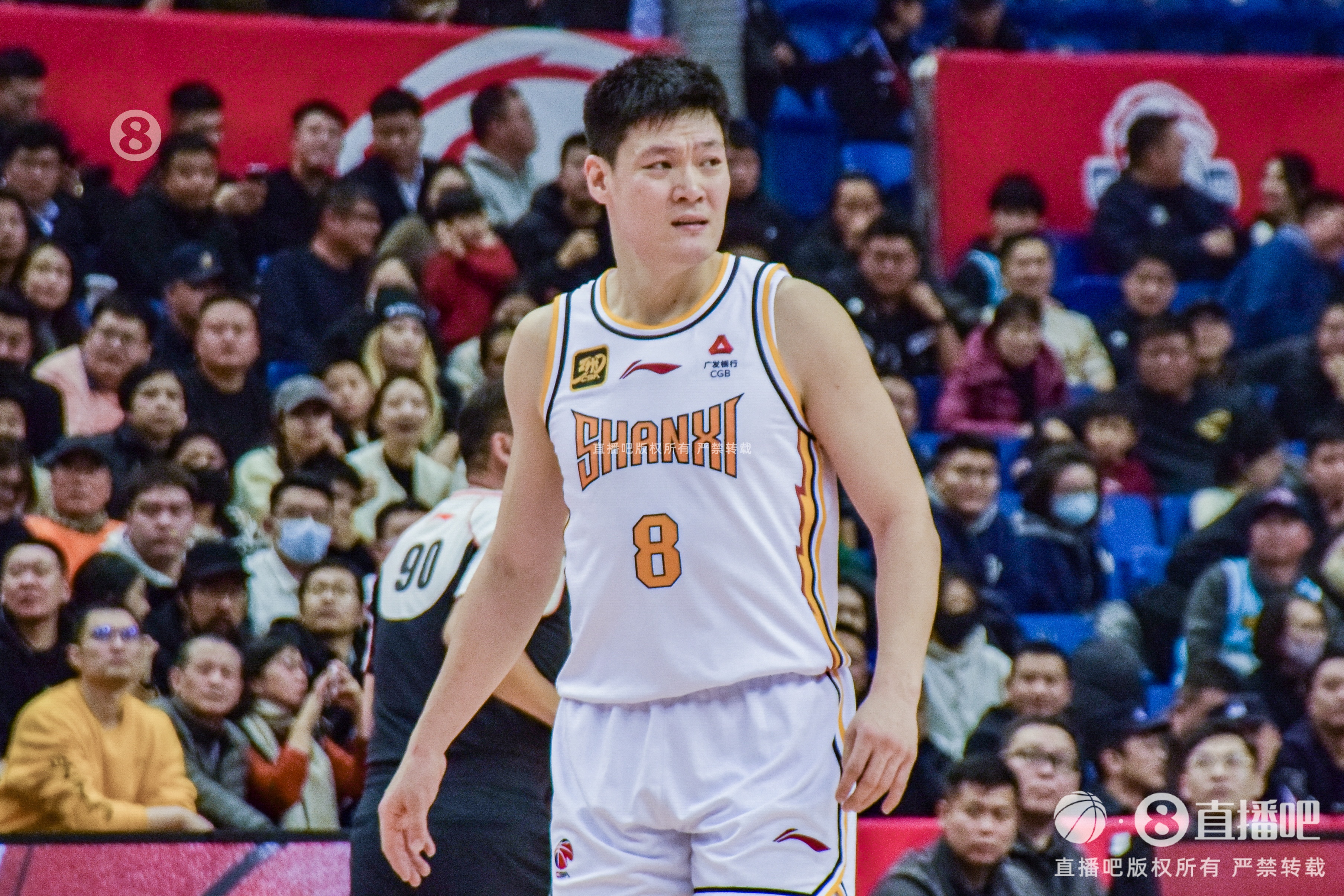 打得還行！張寧半場8中4拿到11分2板1助
